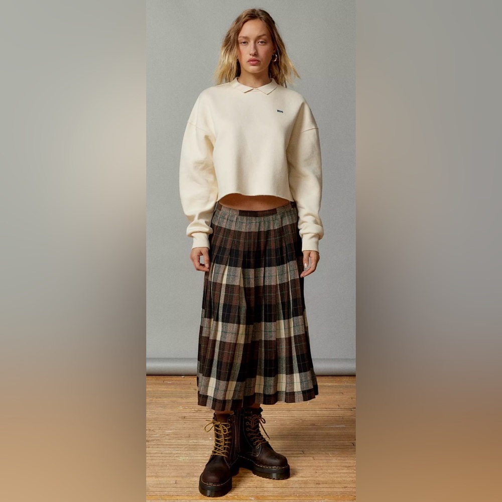 Urban Outfitters BDG Cream Cropped Polo Sweatshirt XS - Picture 3 of 13
